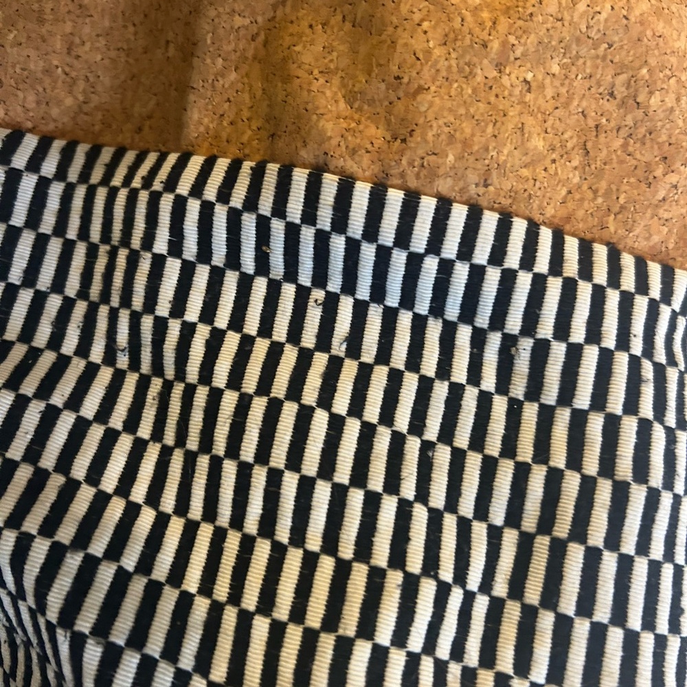 Stylish Tan and Black Women's Tote Bag - Picture 2 of 3